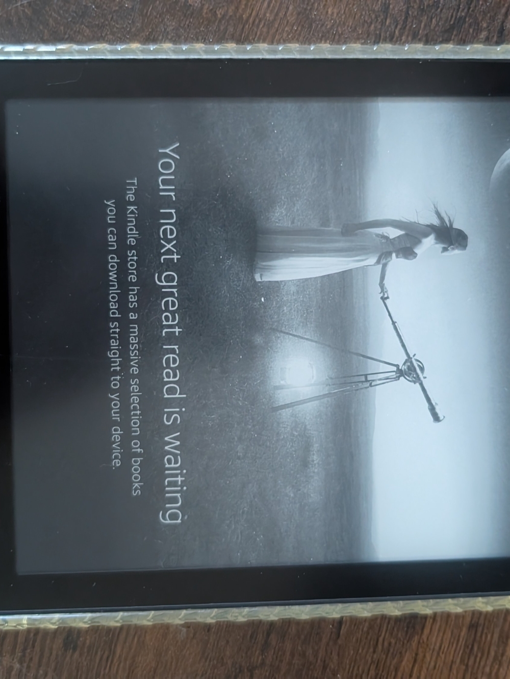 Kindle Paperwhite 11th generation 16 GB E-reader with Clear Protective Case